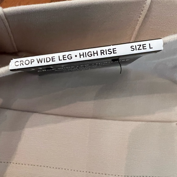 JNY Jones New York Light Tan Crop Wide Leg Pants - Size L - Picture 6 of 10